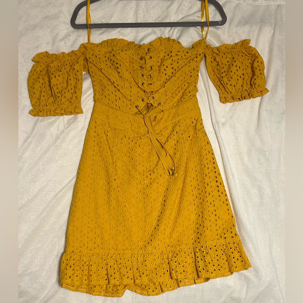 NWT Runaway Sincerely Alc Puff sleeve eyelet minidress - Yellow